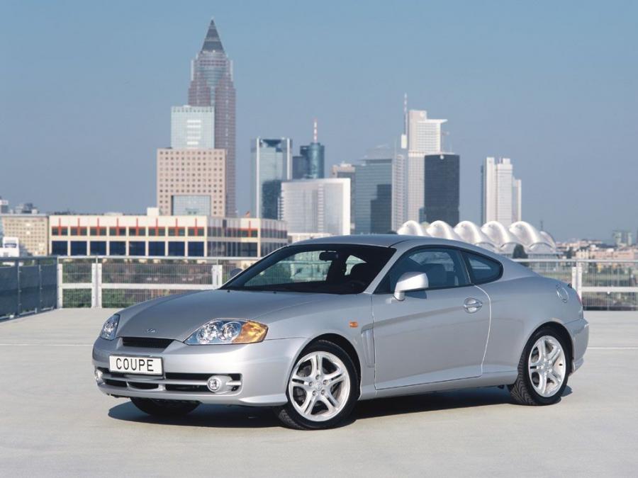  Hyundai Coupe 2002 года  (фото 9 из 20)